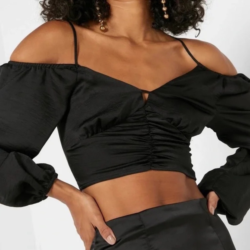 TOPSHOP Long Sleeve Satin Cropped Top